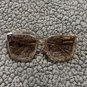 Stunning retro Chloe sunnies!